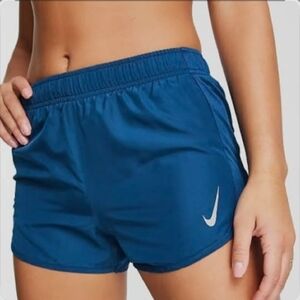 Nike Women's Dri-Fit Temple Running Short Size:S